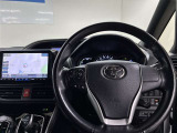 先進性と高級感あふれるコックピットを演出。誰がハンドルを握っても運転しやすい、開放的な視界が魅力です☆