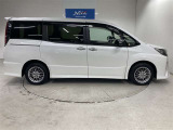 安心感のある力強い走り。静かな車内で家族とのおしゃべりが盛り上がります。