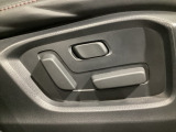 パワーシートを装備!体格や好みに応じたポジションをスムーズに調整できます。