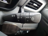 ライトもAUTO機能が付いていて、暗くなると自動で点灯し、明るくなると自動で消灯するので、大変お役にたちますよ!!