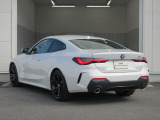 BMW認定中古車は、ドイツ本社と同様の教育・訓練を受けたBMW専門のメカニックが100項目以上のポイントを徹底的にチェックし、整備したうえでご納車させていただきます。