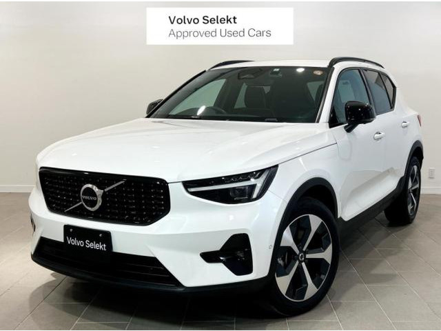XC40 アルティメット B4 AWD ダークエディション 4WD