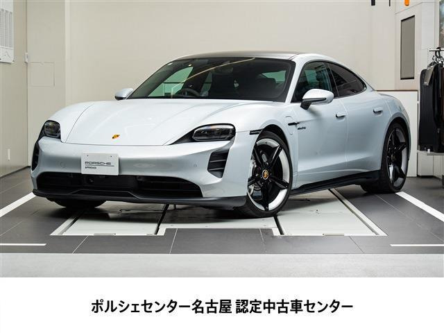 タイカン GTS 4+1シート 4WD 