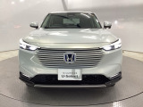 ヴェゼル e:HEV Zタイプは、デュアルフルオートエアコンや、シートヒーター、減速セレクター等の充実装備に、ホンダセンシングをさらにプラスした上級グレードです。