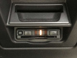 ☆最近増えてきましたスマートインターチェンジは、このETC車載器が無ければ通過することができません。もはや無くてはならない必須アイテムですね。☆