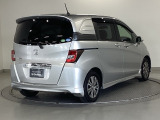 ご覧のように綺麗にクリーニングされており、とてもキレイなボディですよ。外装はもちろん内装も綺麗です。