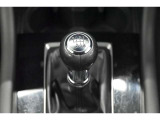 実は、このクルマ、マニュアルミッションの車なんです。6速あります