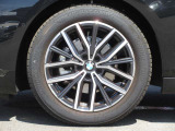 月々のお支払いを抑えやすい残価設定ローンもご用意。無理のないプランでBMW・MINIをご購入いただけます。