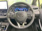 インテリアに合わせたデザインのステアリングは、運転される方のことも考え、運転しやすい形状、大きさです。是非一度、実際に触ってお確かめください。