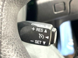 【クルーズコントロール】高速道路もラクラク走行。アクセルを離しても一定速度で走行ができ、長距離運転時の負担を軽減!加速・減速も簡単なスイッチ操作で調整できます。