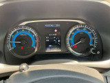 【実走行 11,702km!】 ディスプレイに各種の情報、設定画面が見やすく表示されます。