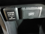 12V電源ソケットを設置しております。周辺機器の充電にご利用頂けます。