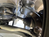 お車を安心してお乗りいただく為には、足回りの定期点検が欠かせません。サービスサポート(有償保証)では無料点検もご提供しており、安心のカーライフをお過ごしいただけるサポート体制が整っています。
