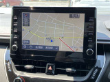 純正ナビを装備。タッチパネル式で使いやすく、お出かけもラクラクです。
