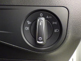 LEDマトリックスヘッドライト&rdquo;IQ.LIGHT。LEDを精密に制御して照射します。