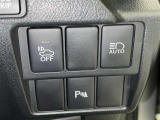 オートマチックハイビームとは、先行車や対向車のライトを認識し、ハイビームとロービームを自動で切り替える機能です。夜道の視界を確保します。詳細は販売店スタッフまでおたずねください。