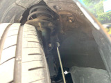 お車を安心してお乗りいただく為には、足回りの定期点検が欠かせません。サービスサポート(有償保証)では無料点検もご提供しており、安心のカーライフをお過ごしいただけるサポート体制が整っています。
