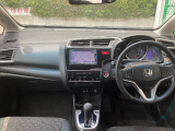 フロントコクピットの画像です!視界も広くとっても運転しやすいですよ。