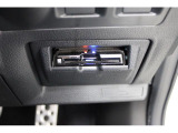 ETC車載器は専用ビルトインカバーを使用してダッシュボード右下にビルトイン。
