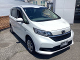 自社整備工場で点検整備をおこなってからお渡ししています。車検が残っている場合は『12ヶ月点検整備』を、車検整備付きの場合は『車検整備』をおこないます。整備費用は車両本体価格に含まれています。