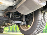 お車を安心してお乗りいただく為には、足回りの定期点検が欠かせません。サービスサポート(有償保証)では無料点検もご提供しており、安心のカーライフをお過ごしいただけるサポート体制が整っています。
