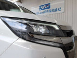 少ない消費電力でクリアな視界を確保するLEDヘッドライトです!