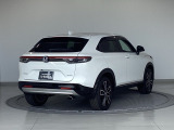 バックカメラが付いているのでバックでの車庫入れも安心です。