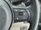 ◆アダプティブクルーズコントロール◆予め設定した車速内でクルマが自動的に加減速。前走車との適切な車間距離を維持しながら追従走行します。【LKAS】車線維持支援システムでステアリング操作を支援。
