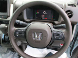 握りやすいハンドルで快適に運転が可能です!