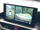 【パノラミックビューモニター】専用のカメラにより、上から見下ろしたような視点で360度クルマの周囲を確認することができます☆死角部分も確認しやすく、狭い場所での切り返しや駐車もスムーズに行えます。