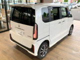 ■自社指定工場併設。ホンダ車に精通したメカが車検・整備までしっかり対応。購入後も長くお任せいただけます。