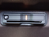 ■【ETC車載器】が装備されています。セットアップをしてお渡しとなり、ETCカードを差し込むだけで高速道路の利用が可能です。