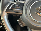 ◆ステアリングスイッチ◆運転中でも、ナビやODOメータをステアリングから操作することができる便利な機能です!