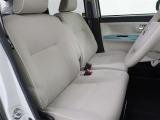 アイポイントも高く、女性の方も運転しやすいですよ!ホールド感もあり疲労を軽減させ、もちろんシートも座り心地も◎!