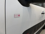 コラボモデルの「ELLE」バッジ