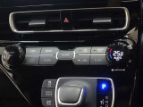 オートエアコンを装備しております!自動で調整してくれますので、車内も快適です☆