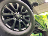 弊社では、全車『修復歴なし』のお車のみ取り扱っております。専任バイヤーによる厳選した仕入れの後、入庫後の車両チェックを行い、ネクステージが認定した高品質な中古車をご提供しております。