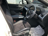 正規ディーラーのBMW専門メカニックが360&deg;納車前点検を徹底的にチェックいたします。点検整備料は車両価格に含まれ、法令12カ月点検が必要な場合も車両価格に含まれます。