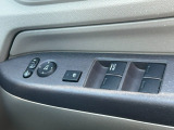運転席窓操作部スイッチの画像です。