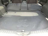 後部座席を倒すとかなりの広さがあり大きな荷物もラクラク積めますよ!
