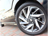 入庫時・販売時・納車前に、弊社基準の68項目に及ぶ点検整備を実施しております。