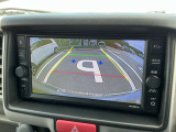 駐車時に便利なバックモニター付きです。これで慣れない場所の駐車も安心ですね。