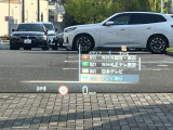 人気のヘッドアップディスプレイ!現在の車速、ナビゲーション・システムによるルート案内の矢印表示、チェック・コントロール、前車接近警告など、さまざまな情報をドライバーの視界内に直接表示いたします!