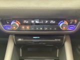 暑い夏の時期にとっても快適なシートベンチレーションを装備!シート内部に取り付けられたファンでシートの表面を換気して、涼しくしてくれます。