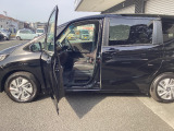 お車をお探しのお客様、ご購入までの流れや疑問点など一つ一つ丁寧にご説明させていただきます。 お客様にご納得頂ける一台を一緒にお探しさせて頂ますので、当店へ是非どうぞ!