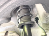 お車を安心してお乗りいただく為には、足回りの定期点検が欠かせません。サービスサポート(有償保証)では無料点検もご提供しており、安心のカーライフをお過ごしいただけるサポート体制が整っています。