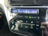 オートエアコンで快適な室内です。