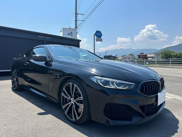 8シリーズM850i xドライブ 4WD