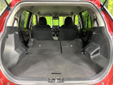 普段のお買い物や通勤、送迎等に十分な荷室スペースを確保しております。セカンドシートを倒すと、大きな荷物の積載も可能です♪