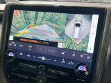 【パノラミックビューモニター】専用のカメラにより、上から見下ろしたような視点で360度クルマの周囲を確認することができます☆死角部分も確認しやすく、狭い場所での切り返しや駐車もスムーズに行えます。